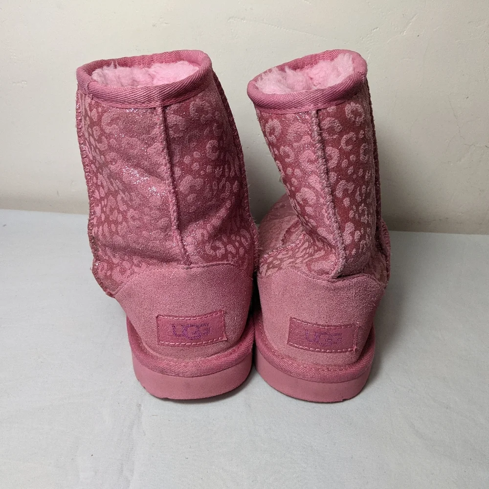 Ugg Girls Classic Glitter Leopard Winter Boots size 3